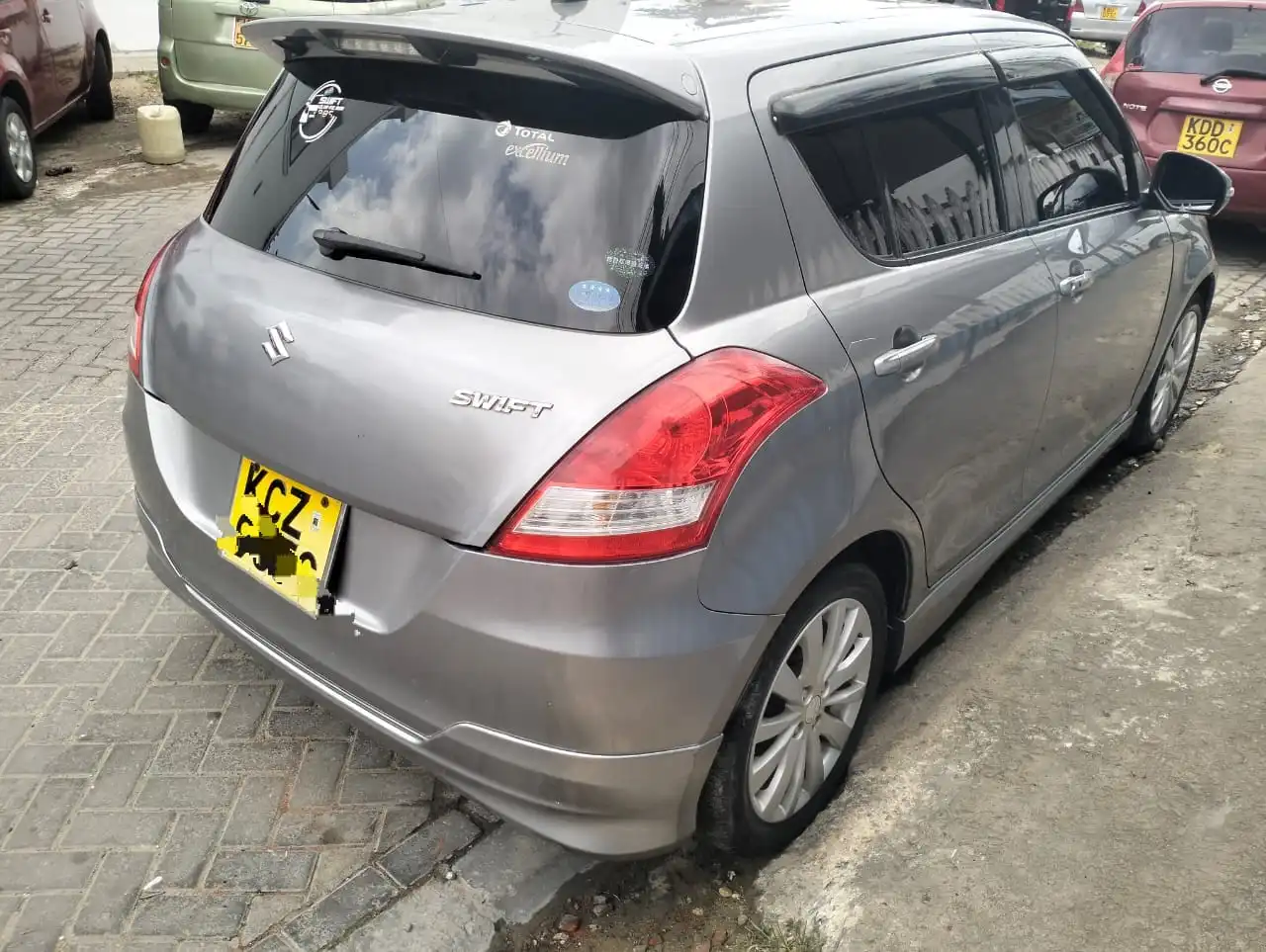 Suzuki Swift side
